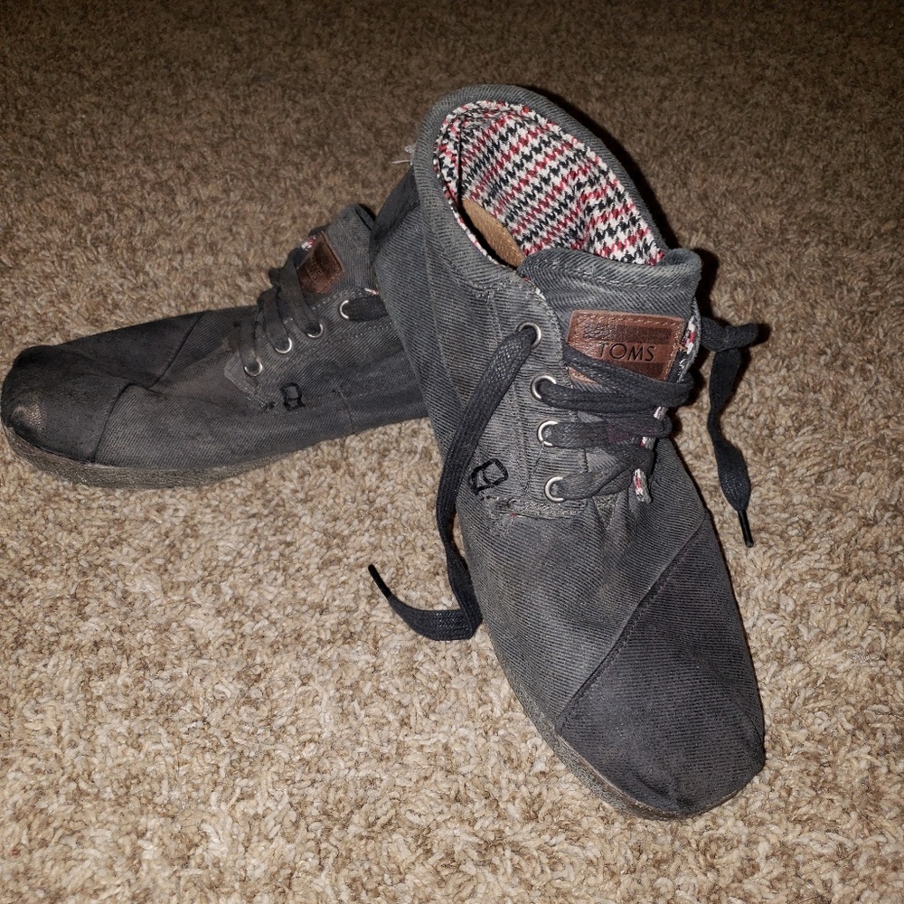Tom's Mid Rise Shoe